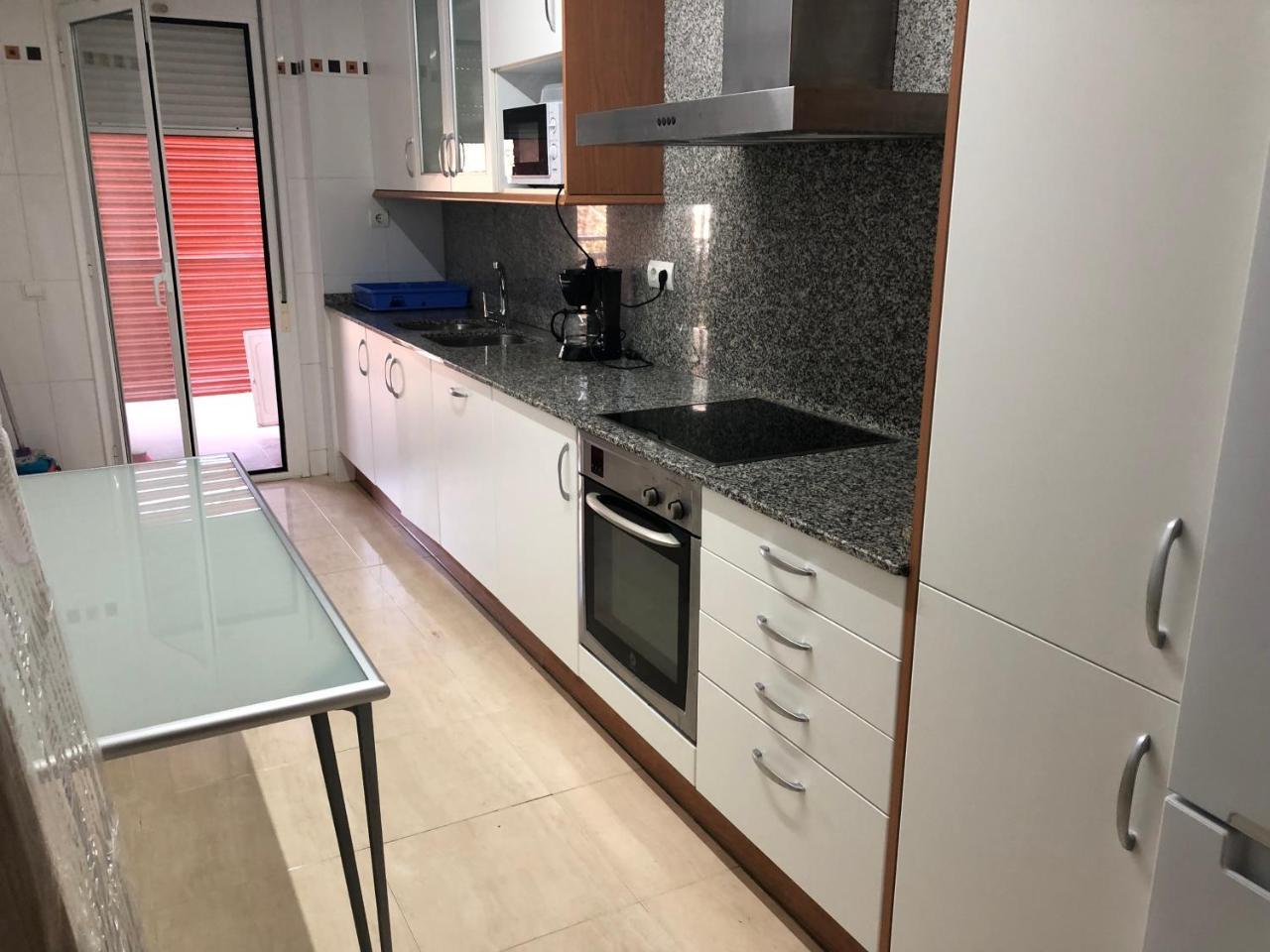 For A Stay Villa Cristal Salou Buitenkant foto